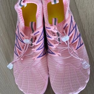 Women's pink and purple swimming/water barefoot shoe. Size 41/8 Never worn.